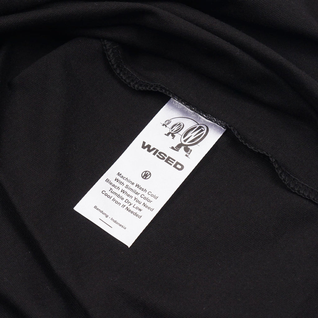WISED |   SPEAR | T-SHIRT
