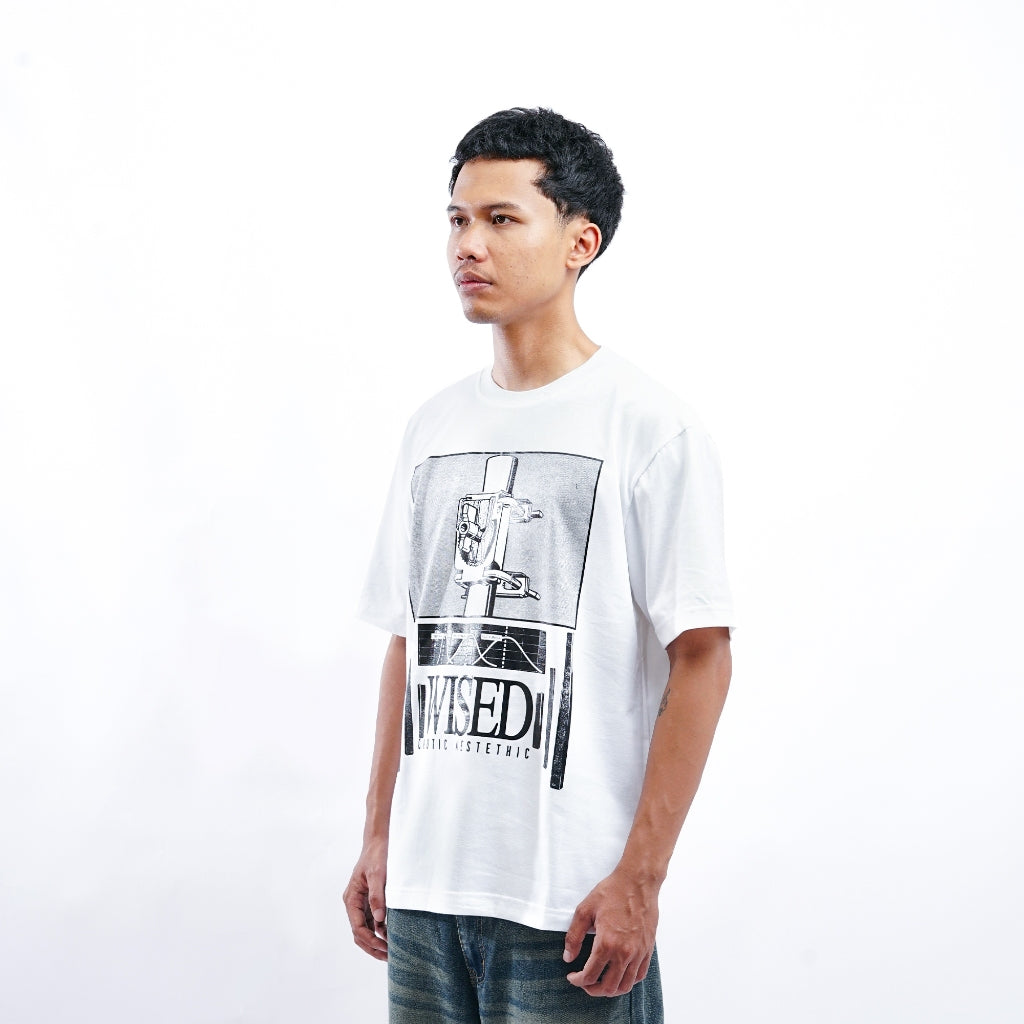 WISED |   VOLT  | T-SHIRT