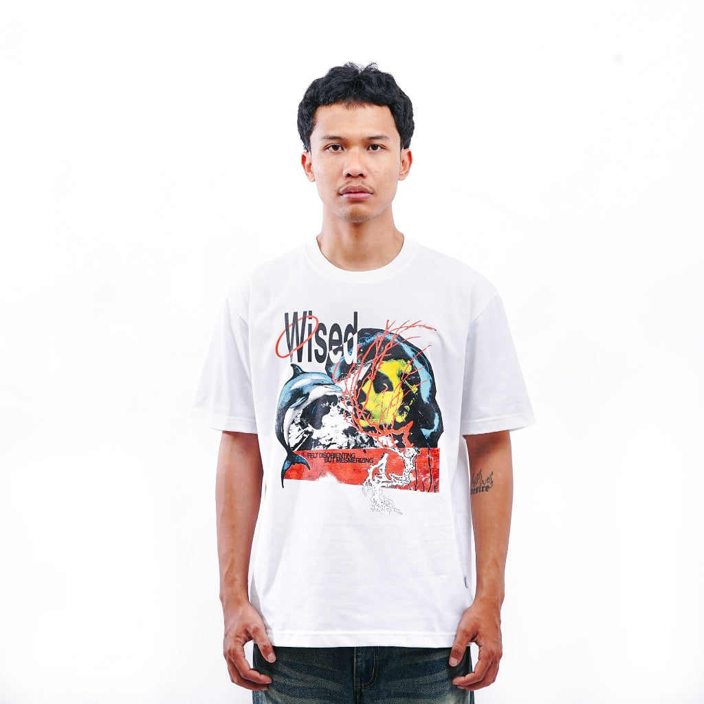 WISED |   MESMERIZE  | T-SHIRT
