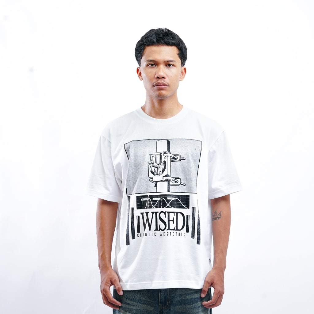 WISED |   VOLT  | T-SHIRT