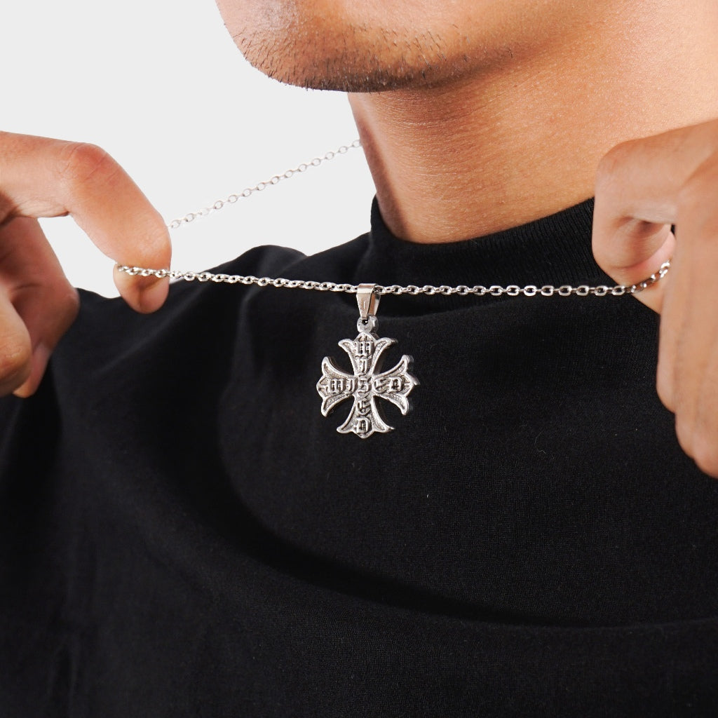 WISED |  AVERT  | NECKLACE